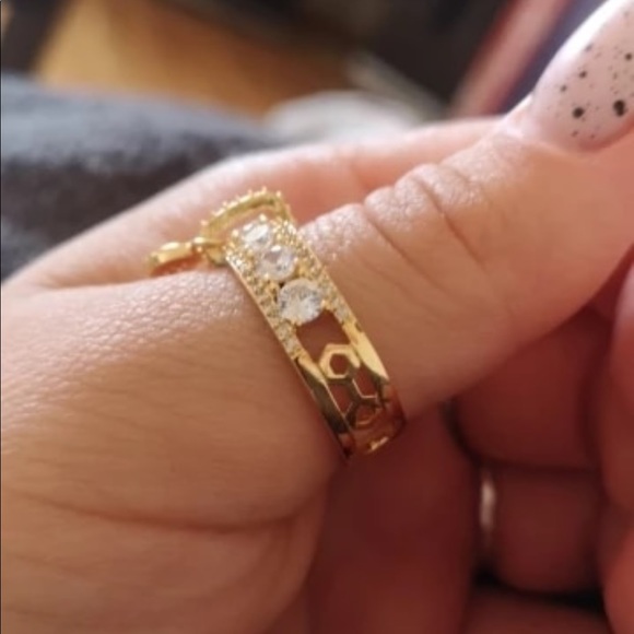 New Yellow Gold Plated Diamond Beautiful Ring 💍 - Picture 4 of 6